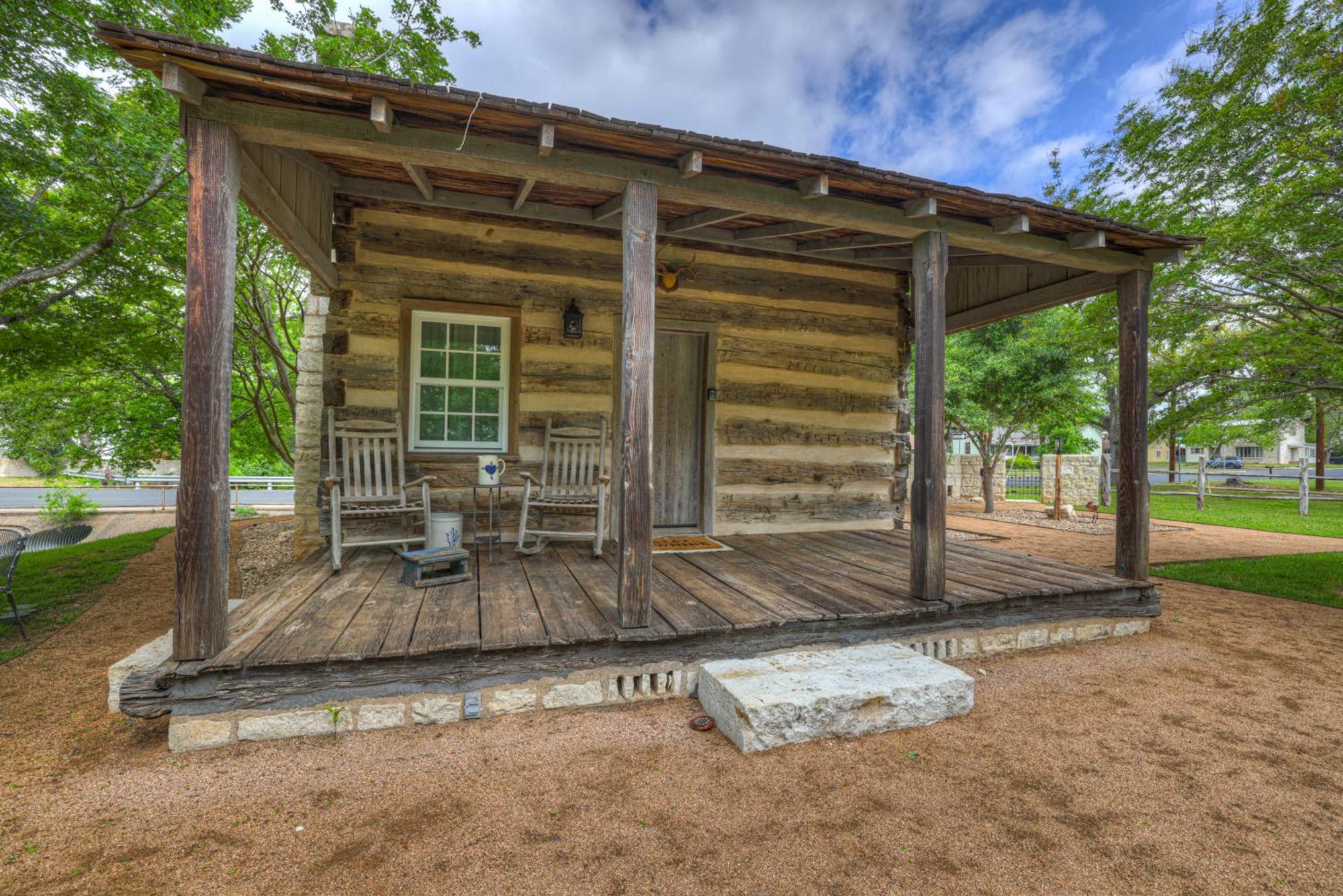 Town Creek Cabin Walk To Main St Villa Fredericksburg Esterno foto